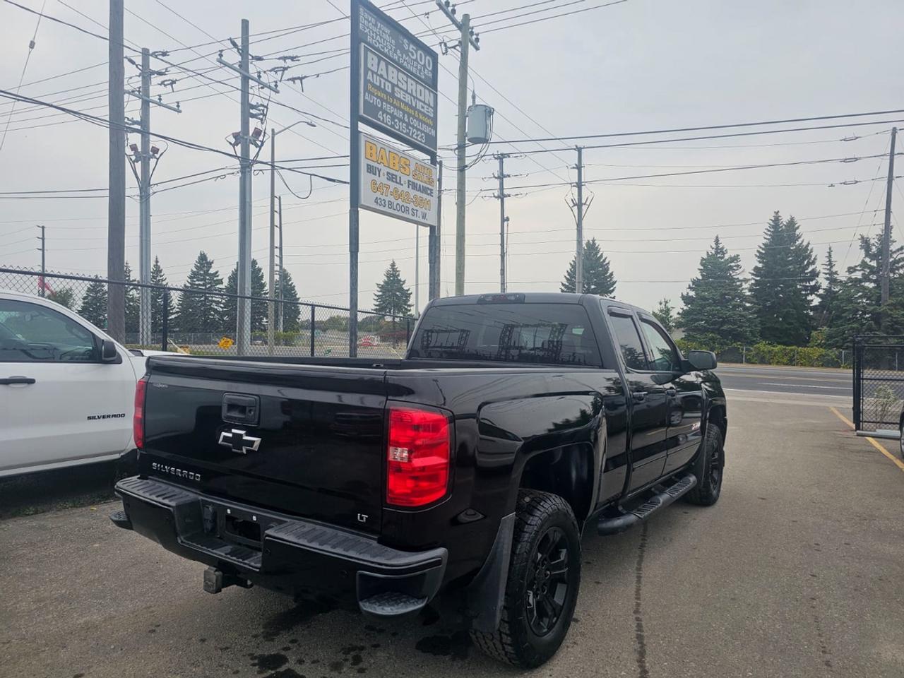 2017 Chevrolet Silverado 1500 LT Photo