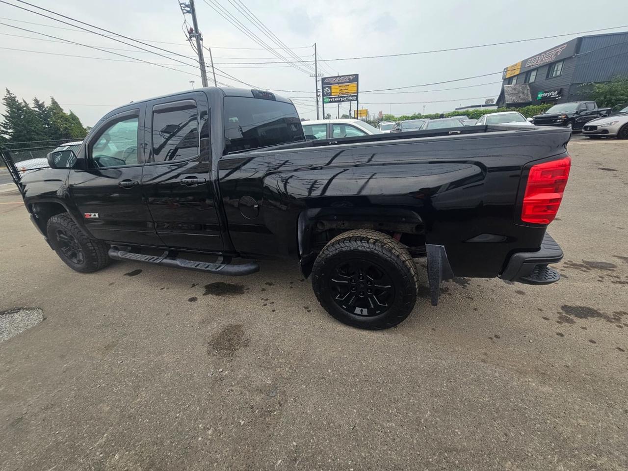 2017 Chevrolet Silverado 1500 LT Photo