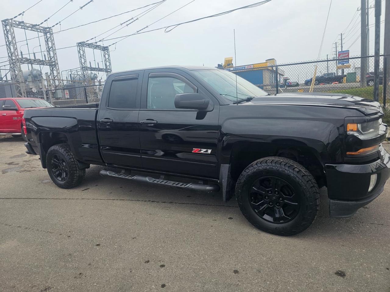 2017 Chevrolet Silverado 1500 LT Photo