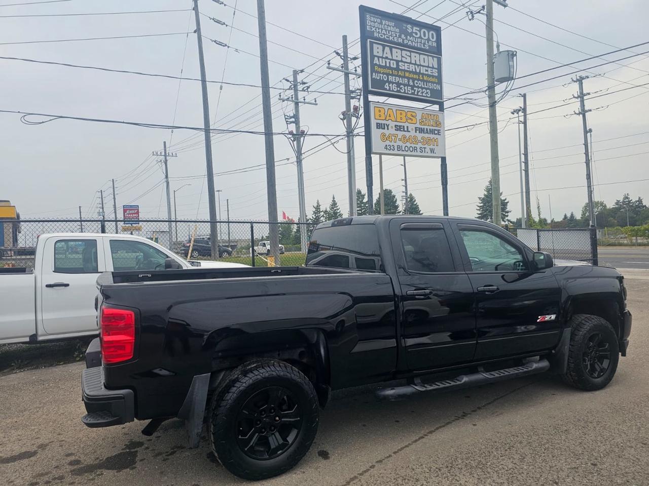 2017 Chevrolet Silverado 1500 LT Photo