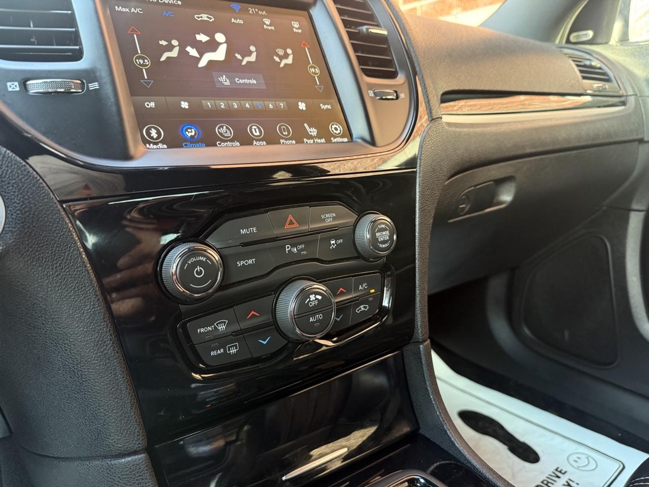 2022 Chrysler 300S Panaroof|Leather|Alpine Audio Photo