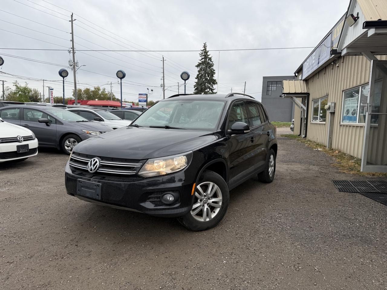 2015 Volkswagen Tiguan S Photo0