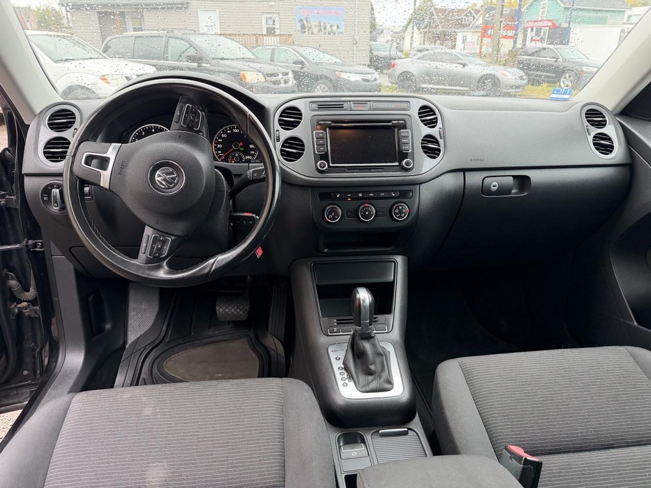2015 Volkswagen Tiguan S Photo