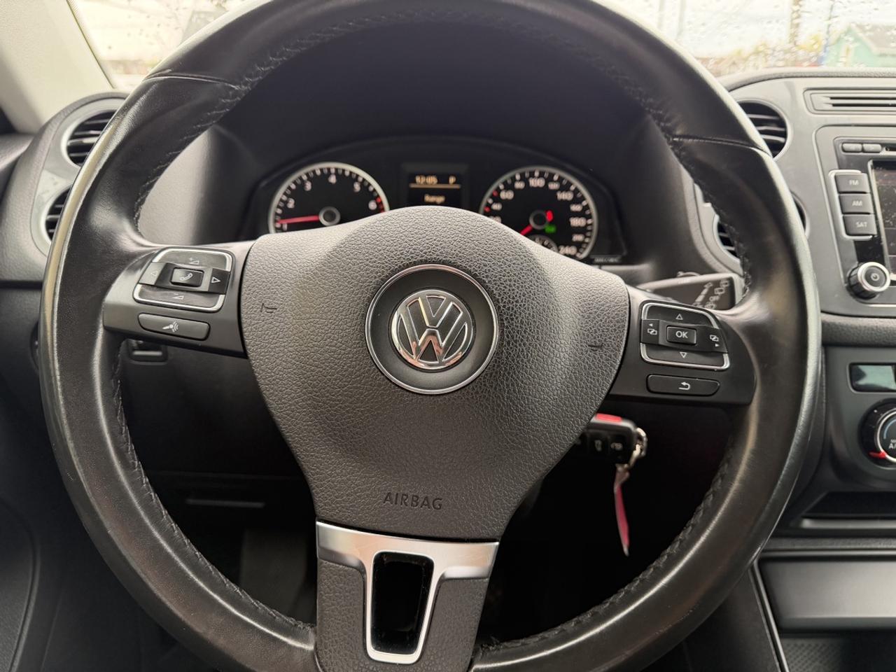 2015 Volkswagen Tiguan S Photo