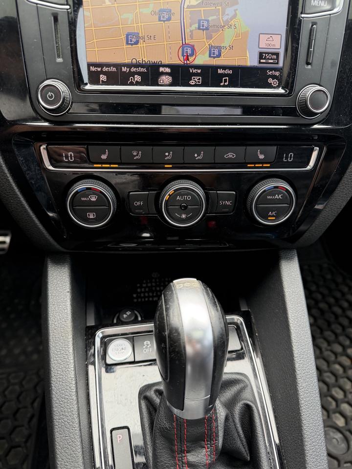 2017 Volkswagen Jetta GLI Photo