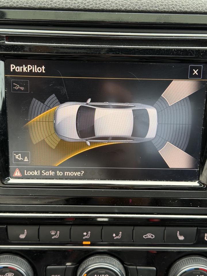 2017 Volkswagen Jetta GLI Photo