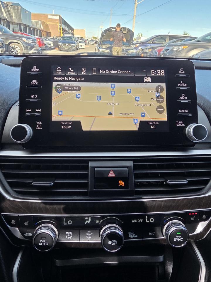 2018 Honda Accord Touring Photo