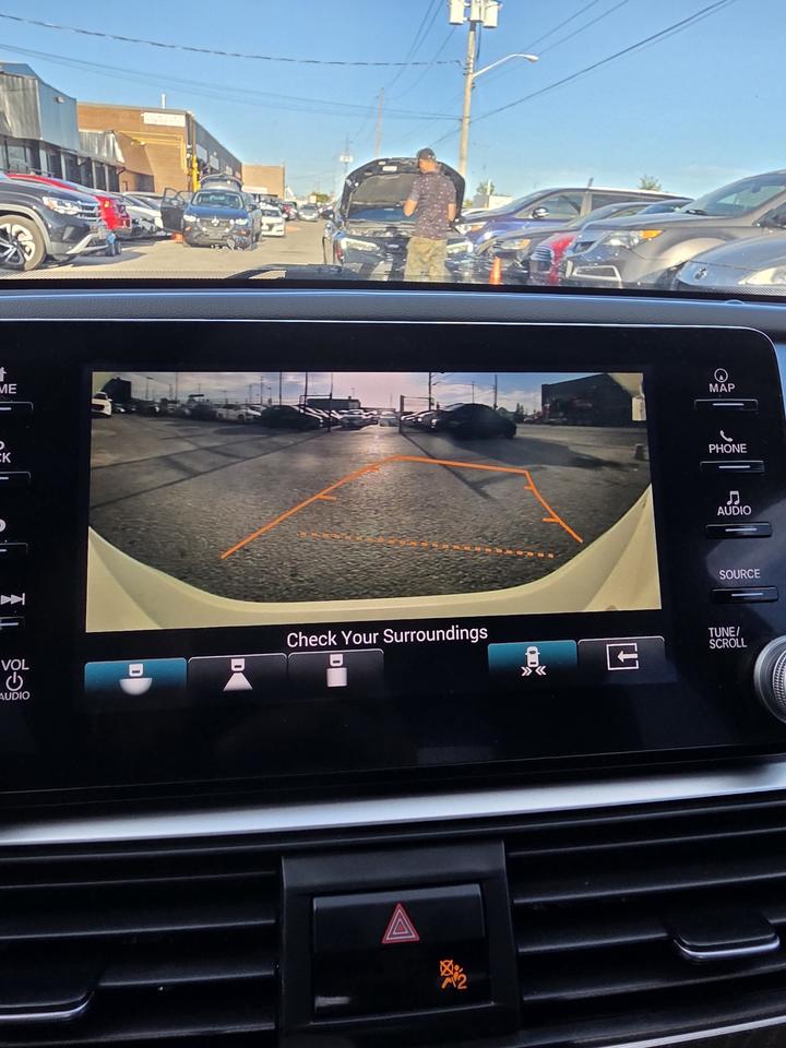 2018 Honda Accord Touring Photo