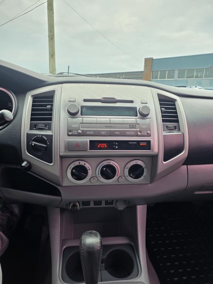 2011 Toyota Tacoma TRD Sport Photo