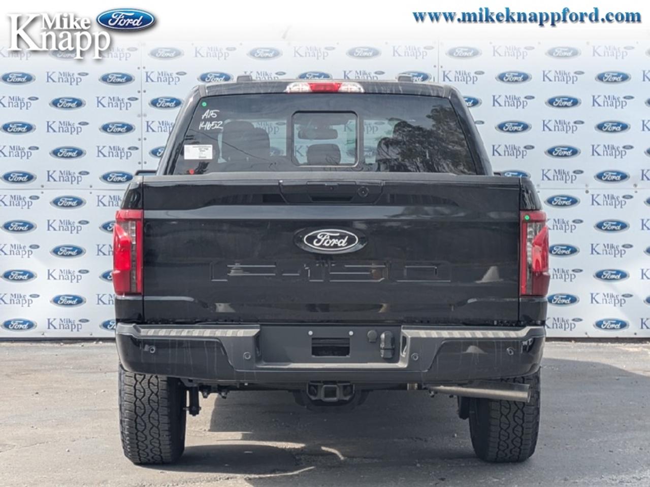2026 Ford F-150 XLT Photo3