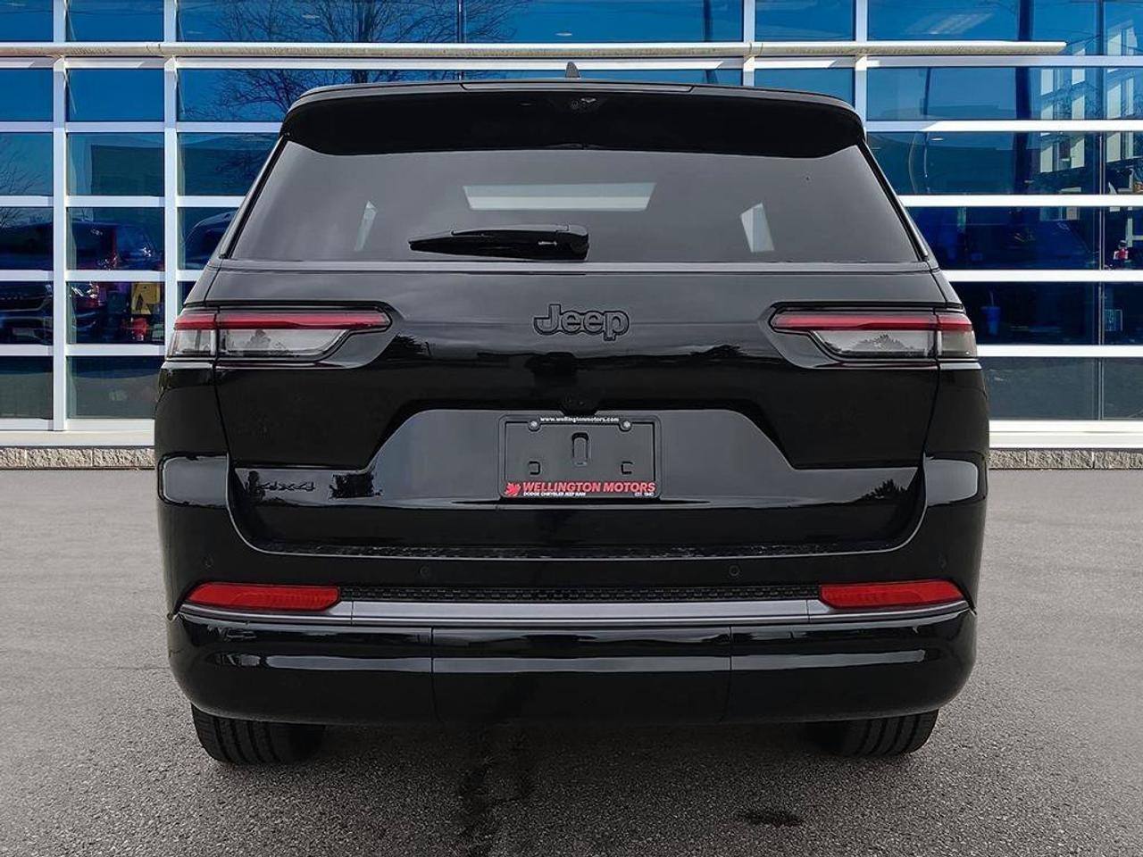 2027 Jeep Grand Cherokee L LIMITED|2.0L|4WD|TRAILER TOW|NAPPA LEATHER FACED SEATS| HEATED SEATS|HEATED STEERING WHEEL| Photo