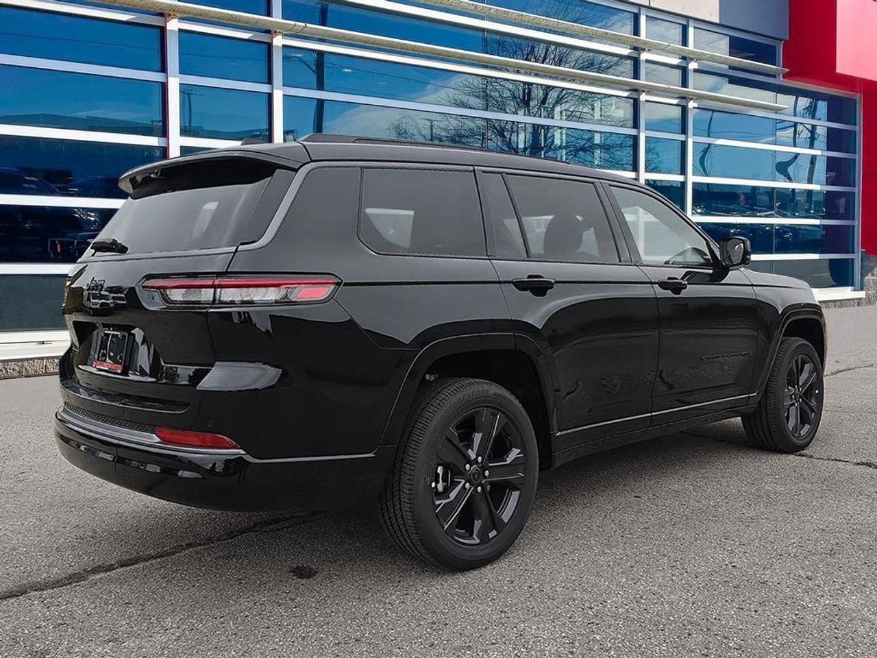 2027 Jeep Grand Cherokee L LIMITED|2.0L|4WD|TRAILER TOW|NAPPA LEATHER FACED SEATS| HEATED SEATS|HEATED STEERING WHEEL| Photo