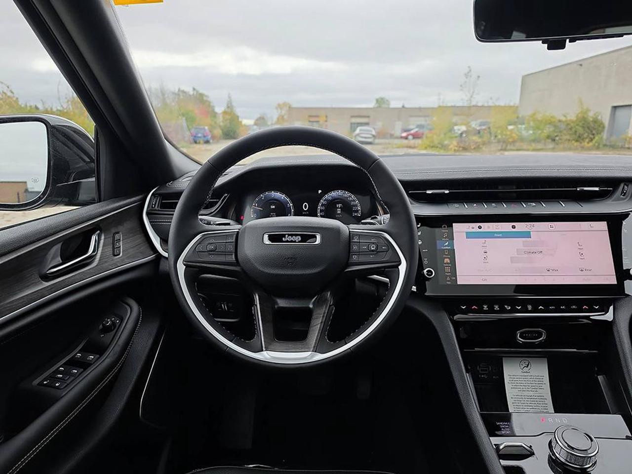 2027 Jeep Grand Cherokee L LIMITED|2.0L|4WD|TRAILER TOW|NAPPA LEATHER FACED SEATS| HEATED SEATS|HEATED STEERING WHEEL| Photo