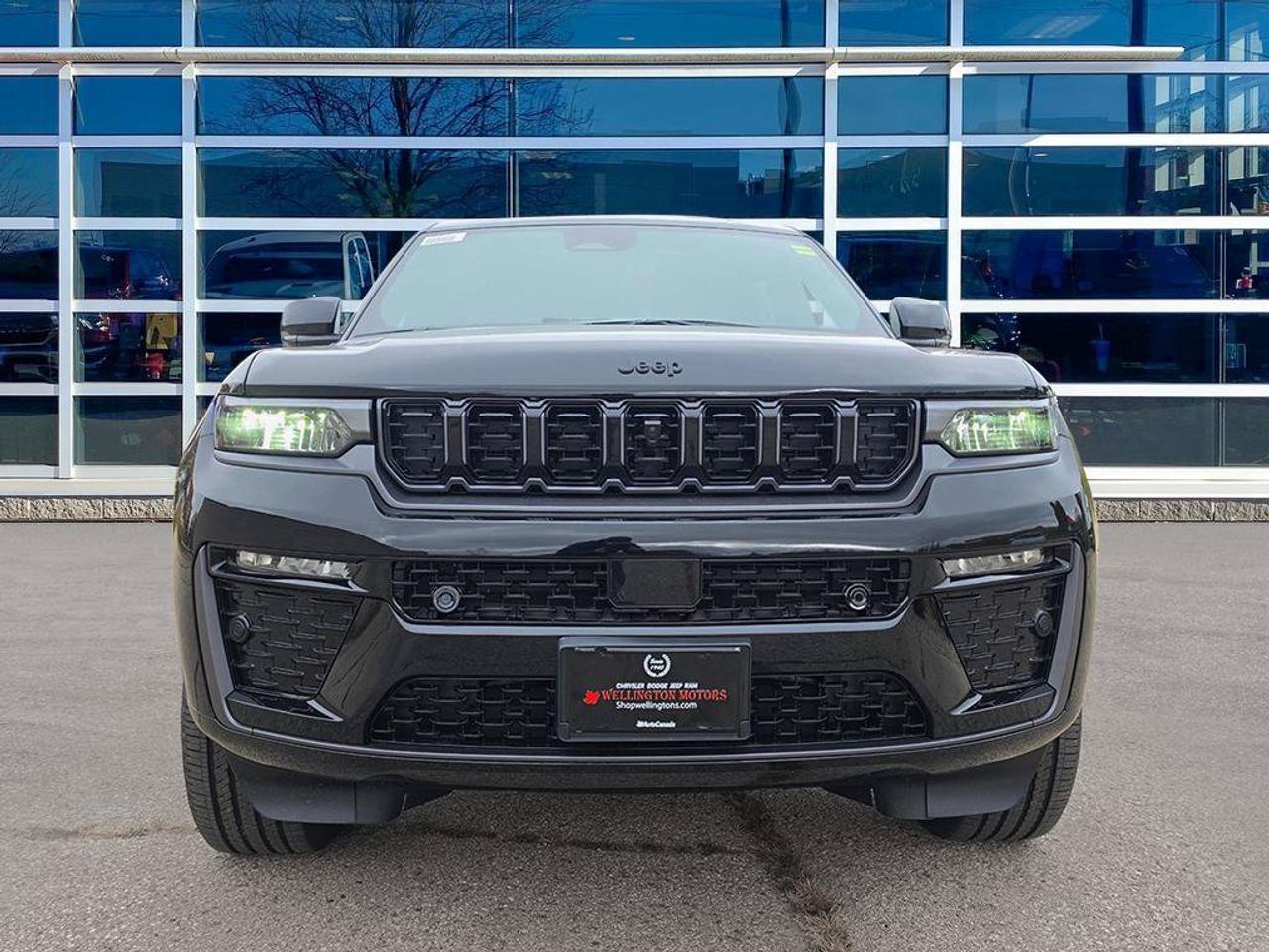 2027 Jeep Grand Cherokee L LIMITED|2.0L|4WD|TRAILER TOW|NAPPA LEATHER FACED SEATS| HEATED SEATS|HEATED STEERING WHEEL| Photo