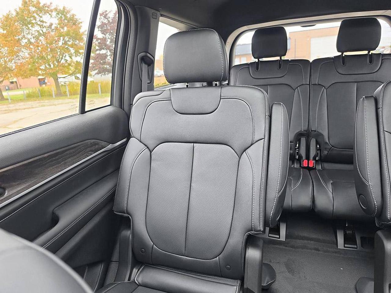 2027 Jeep Grand Cherokee L LIMITED|2.0L|4WD|TRAILER TOW|NAPPA LEATHER FACED SEATS| HEATED SEATS|HEATED STEERING WHEEL| Photo