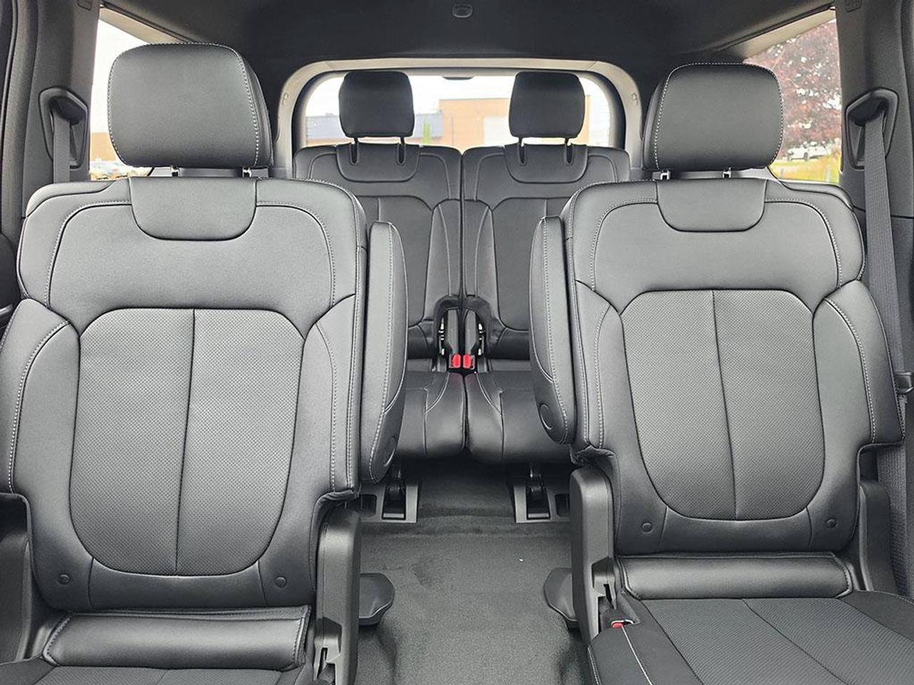 2027 Jeep Grand Cherokee L LIMITED|2.0L|4WD|TRAILER TOW|NAPPA LEATHER FACED SEATS| HEATED SEATS|HEATED STEERING WHEEL| Photo