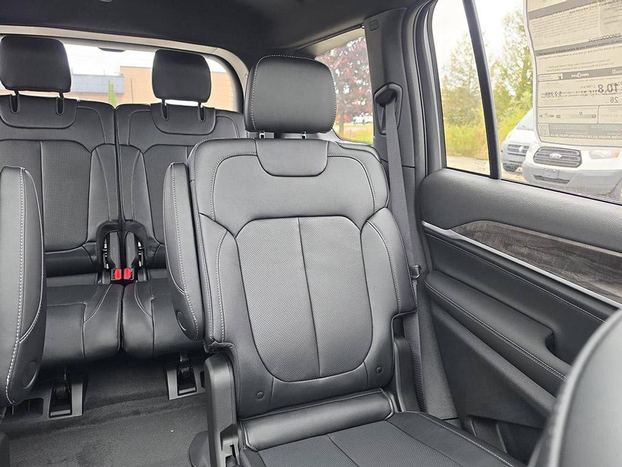 2027 Jeep Grand Cherokee L LIMITED|2.0L|4WD|TRAILER TOW|NAPPA LEATHER FACED SEATS| HEATED SEATS|HEATED STEERING WHEEL| Photo
