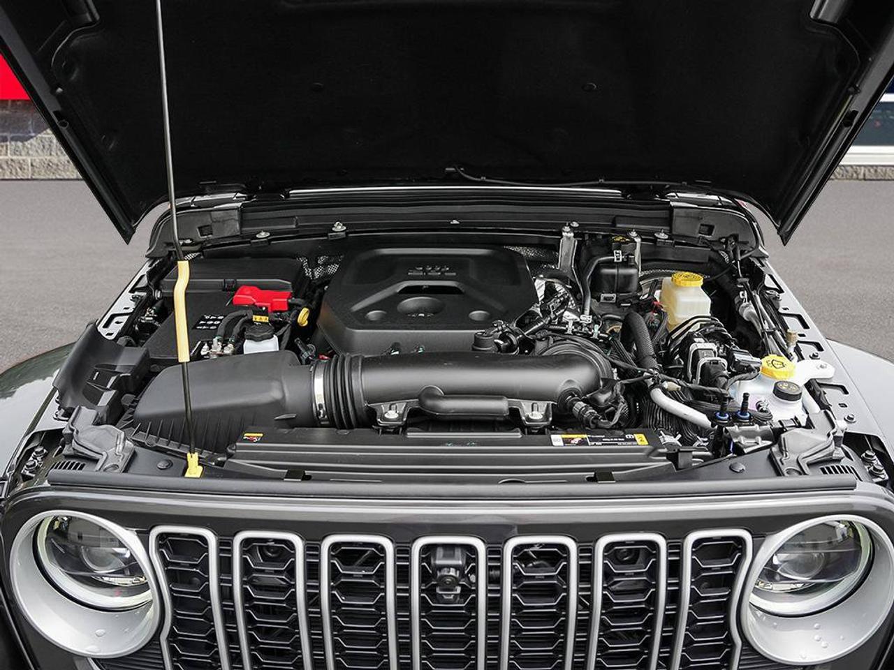 2027 Jeep Wrangler Sahara Photo
