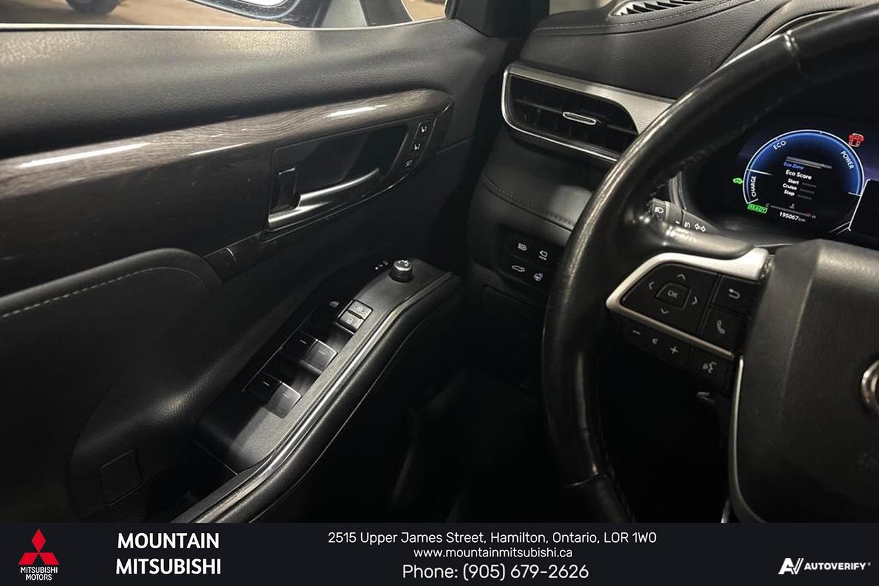 2023 Toyota Highlander Hybrid Platinum Photo