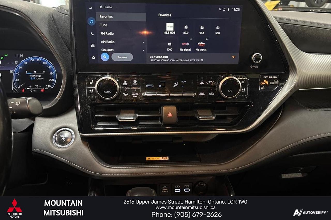 2023 Toyota Highlander Hybrid Platinum Photo