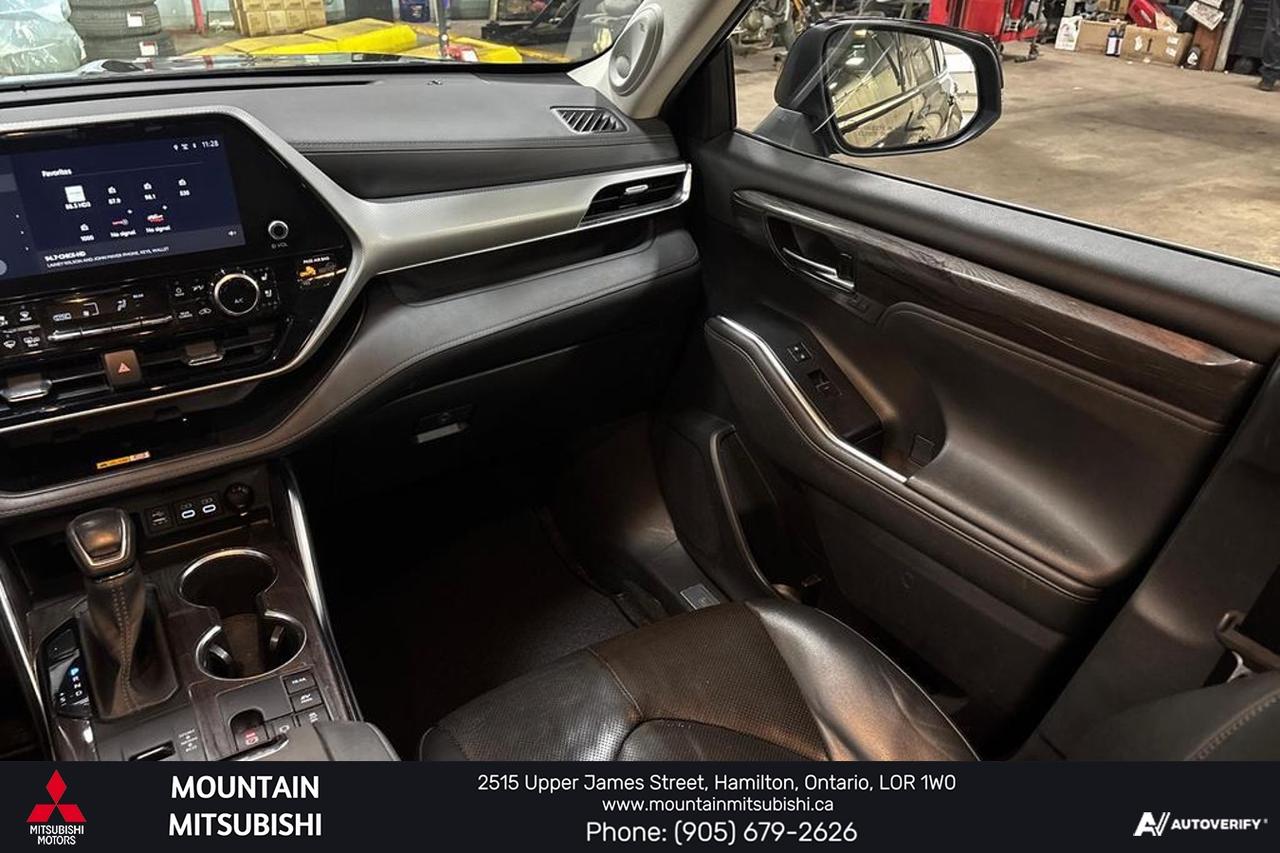 2023 Toyota Highlander Hybrid Platinum Photo