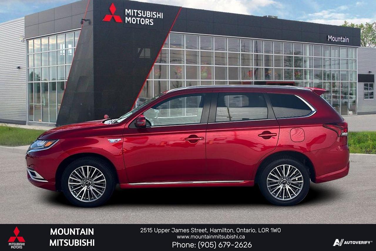 2020 Mitsubishi Outlander PHEV SEL Photo