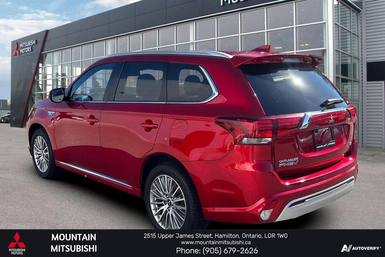 2020 Mitsubishi Outlander PHEV SEL Photo
