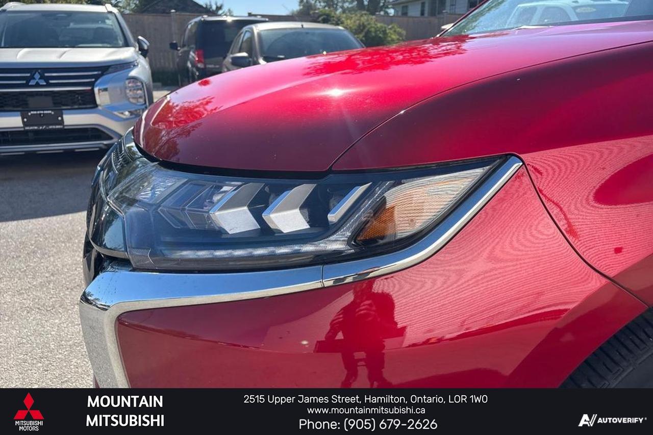 2020 Mitsubishi Outlander PHEV SEL Photo