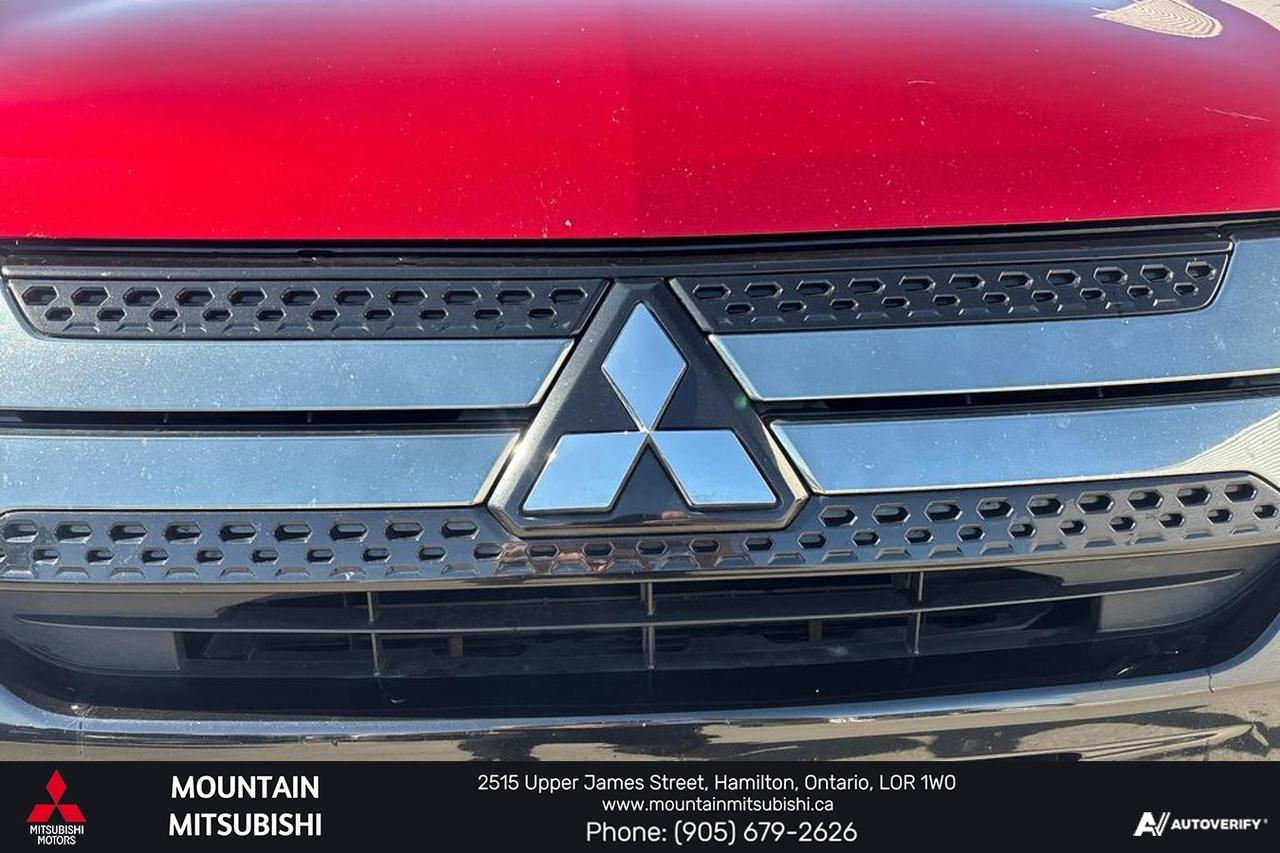2020 Mitsubishi Outlander PHEV SEL Photo