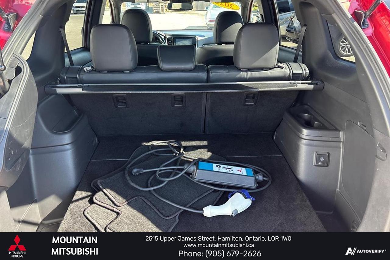 2020 Mitsubishi Outlander PHEV SEL Photo