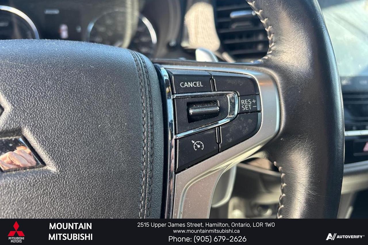 2020 Mitsubishi Outlander PHEV SEL Photo