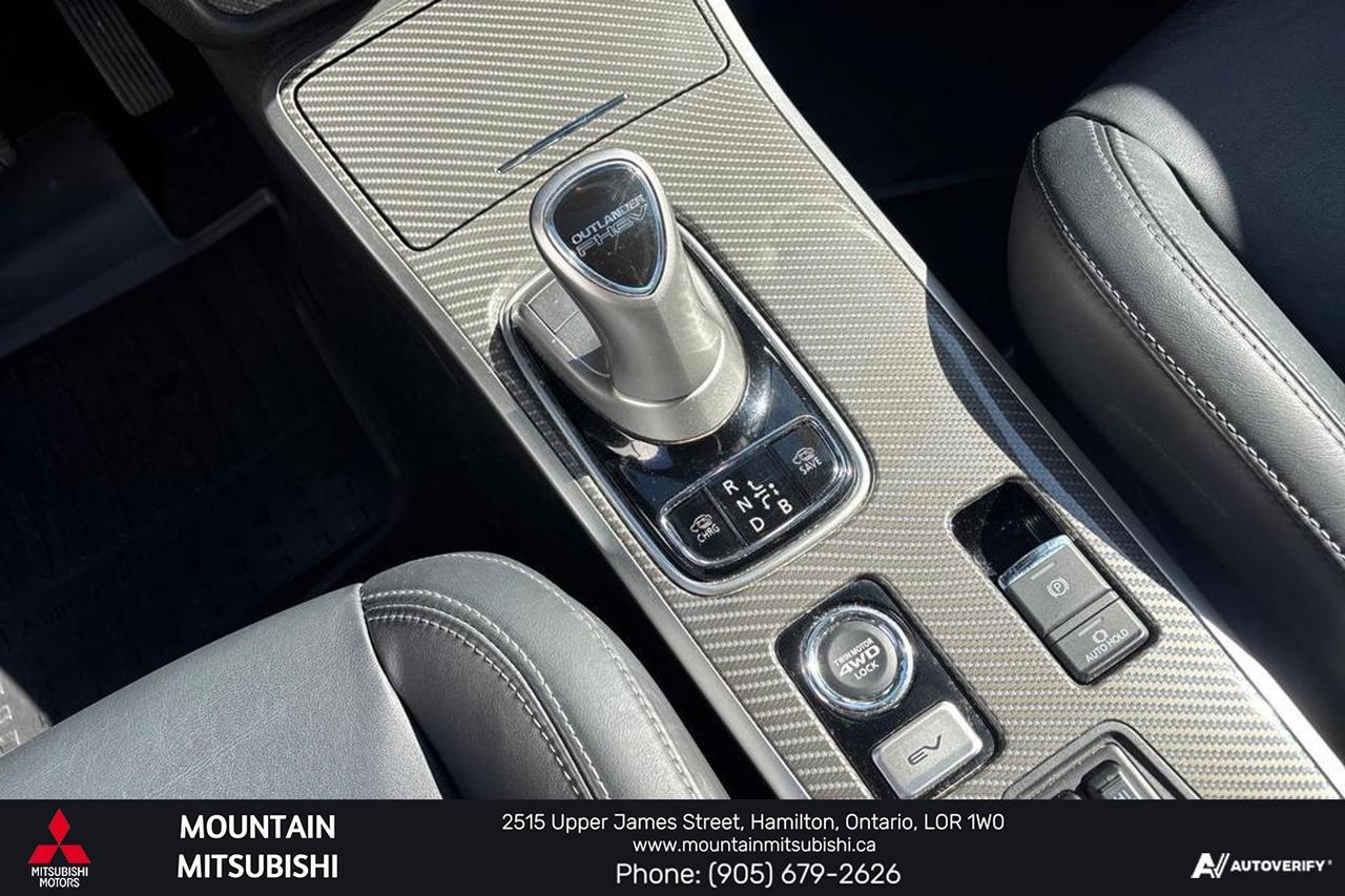 2020 Mitsubishi Outlander PHEV SEL Photo