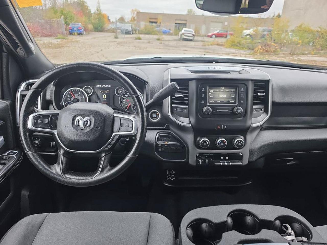 2024 RAM 3500 Big Horn | Clean CarFax | Ontario Vehicle | Low KMS | Fully Certified | New Rear Tires | CarPlay | Photo