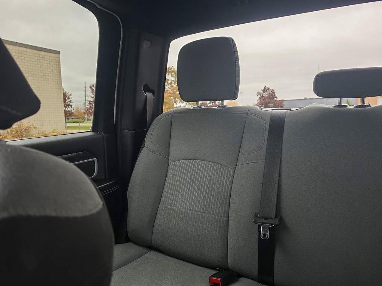2024 RAM 3500 Big Horn | Clean CarFax | Ontario Vehicle | Low KMS | Fully Certified | New Rear Tires | CarPlay | Photo