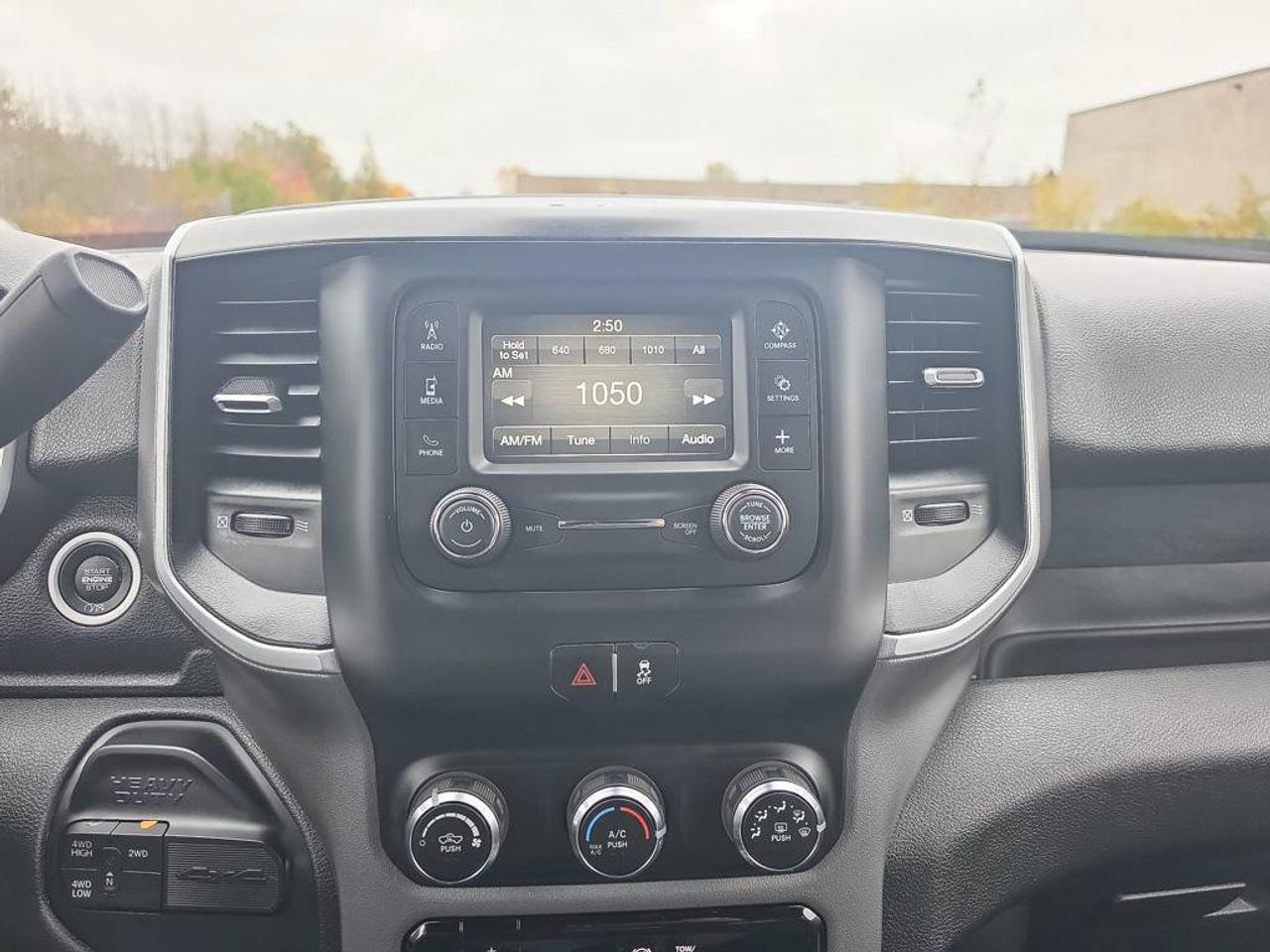2024 RAM 3500 Big Horn | Clean CarFax | Ontario Vehicle | Low KMS | Fully Certified | New Rear Tires | CarPlay | Photo