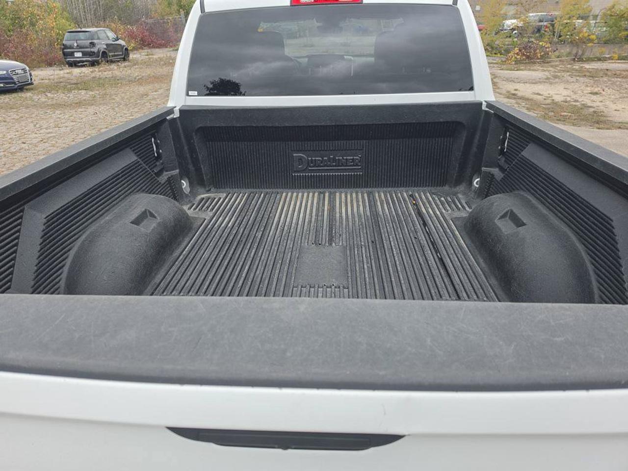 2024 RAM 3500 Big Horn | Clean CarFax | Ontario Vehicle | Low KMS | Fully Certified | New Rear Tires | CarPlay | Photo