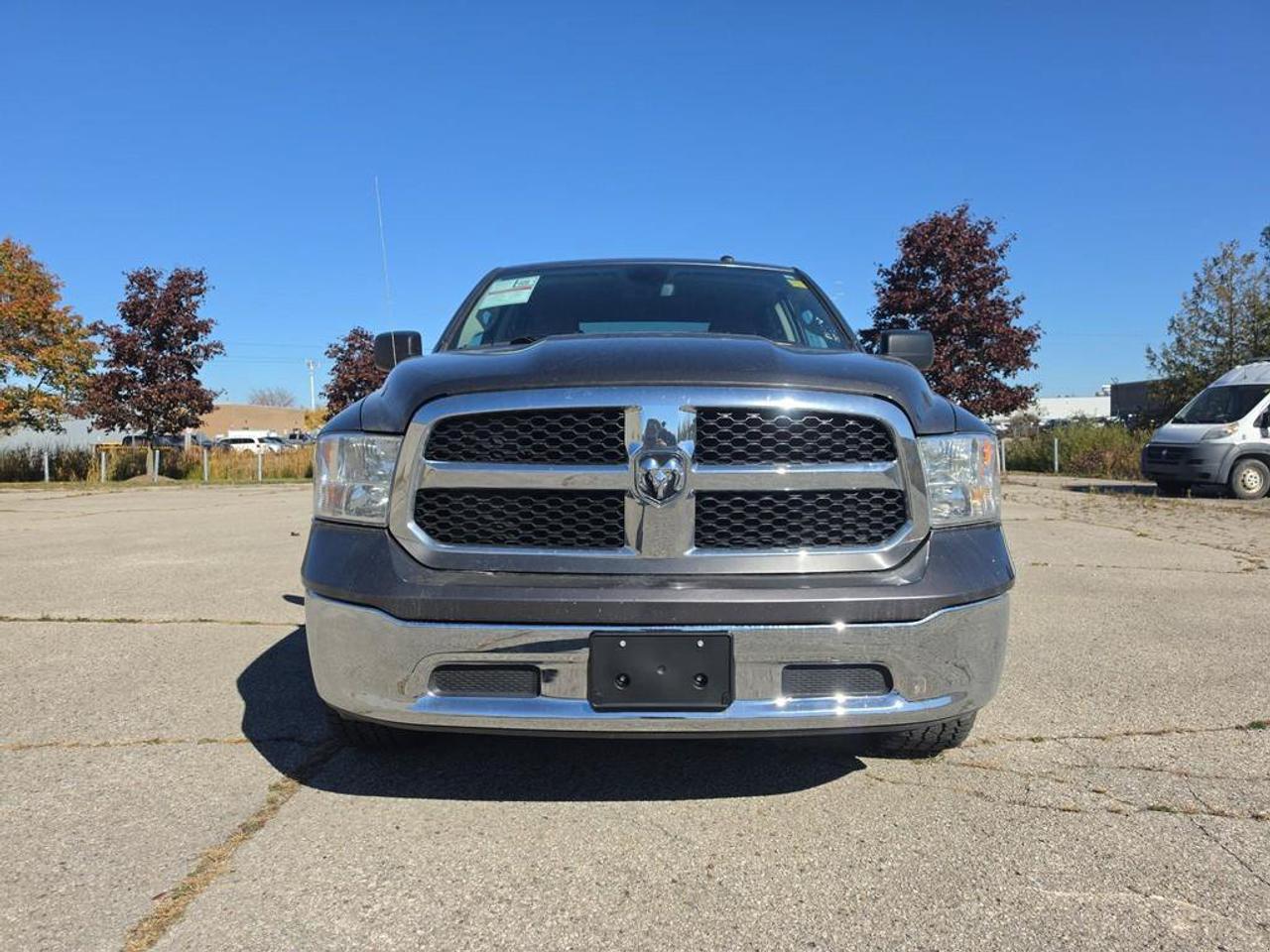 2023 RAM 1500 Classic SLT | 5.7 HEMI V8 | Newer Nexan Tires | Fully Certified | Great Value | CarPlay | Android Auto | Photo1