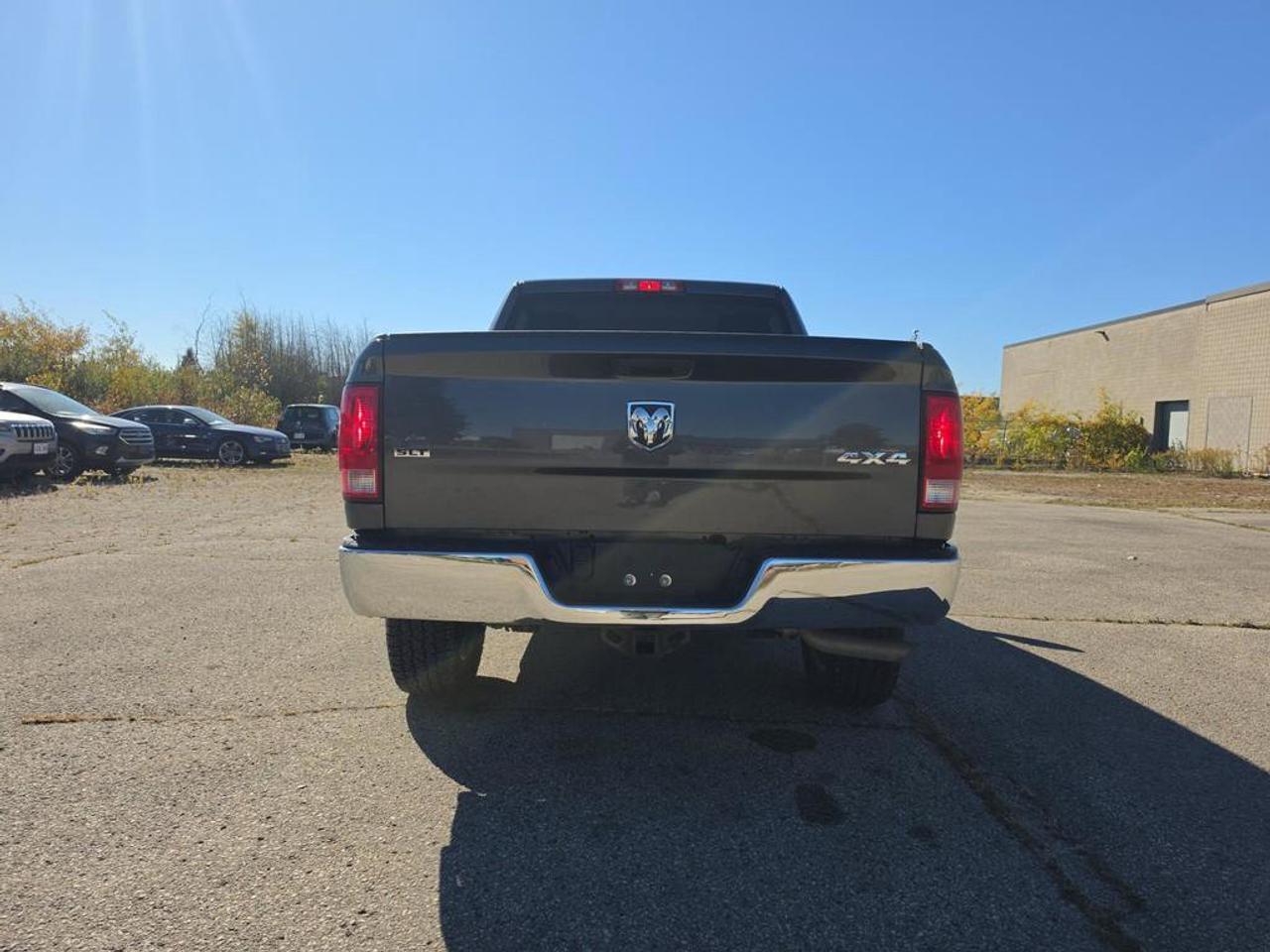 2023 RAM 1500 Classic SLT | 5.7 HEMI V8 | Newer Nexan Tires | Fully Certified | Great Value | CarPlay | Android Auto | Photo