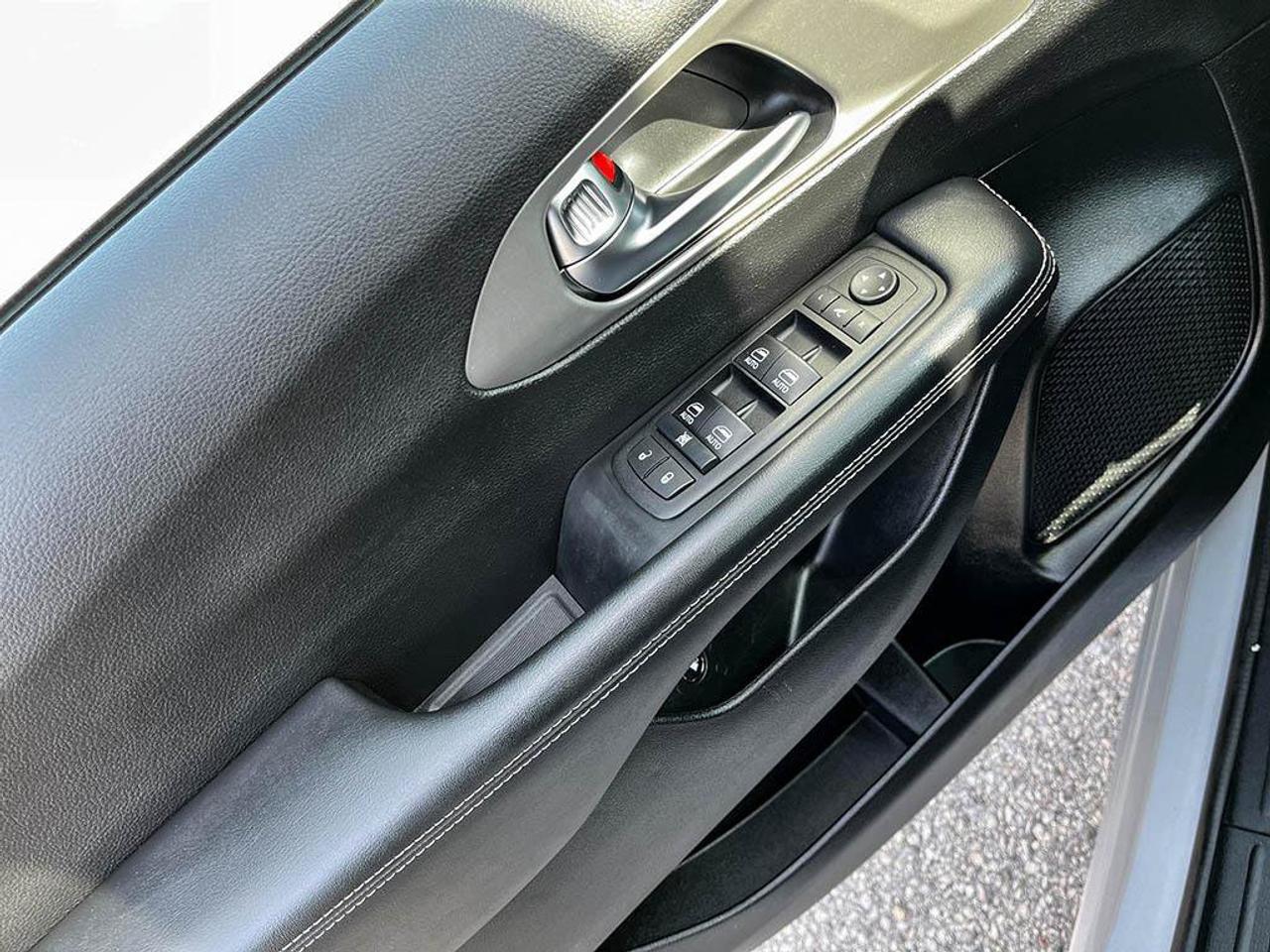 2024 Chrysler Pacifica Hybrid Premium S Appearance | One Owner | Clean CarFax Report | Fully Certified | Ontario Vehicle | Photo
