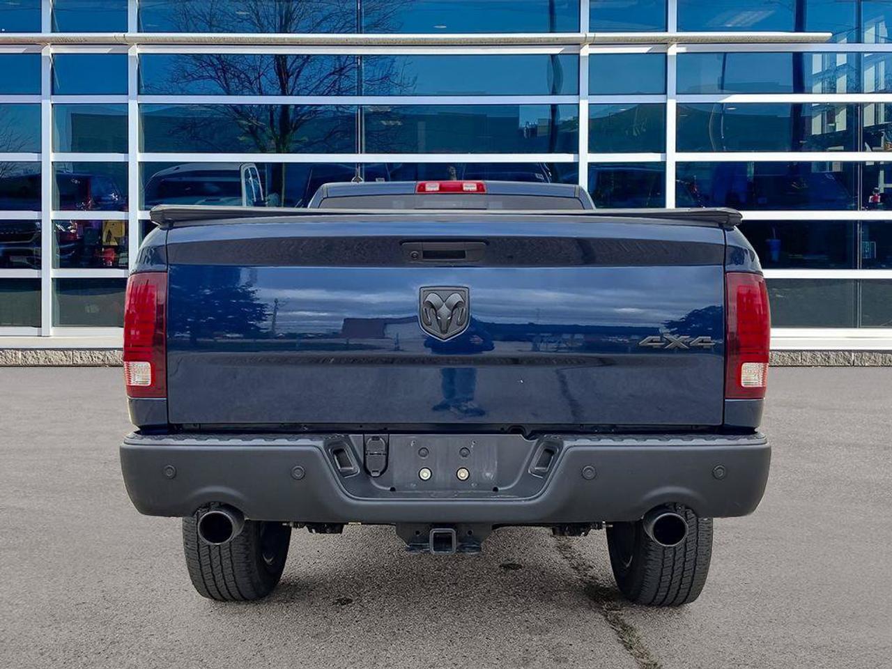 2023 RAM 1500 Classic Warlock | HEMI V8 | One Owner | Clean CarFax Report | Fully Certified | Ontario Vehicle | CarPlay | Photo3