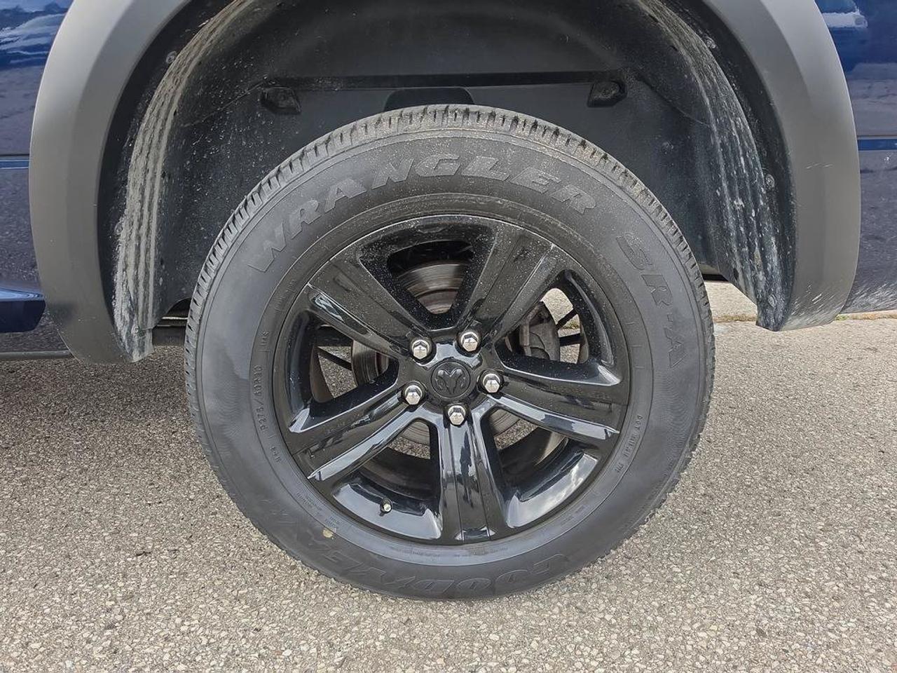2023 RAM 1500 Classic Warlock | HEMI V8 | One Owner | Clean CarFax Report | Fully Certified | Ontario Vehicle | CarPlay | Photo