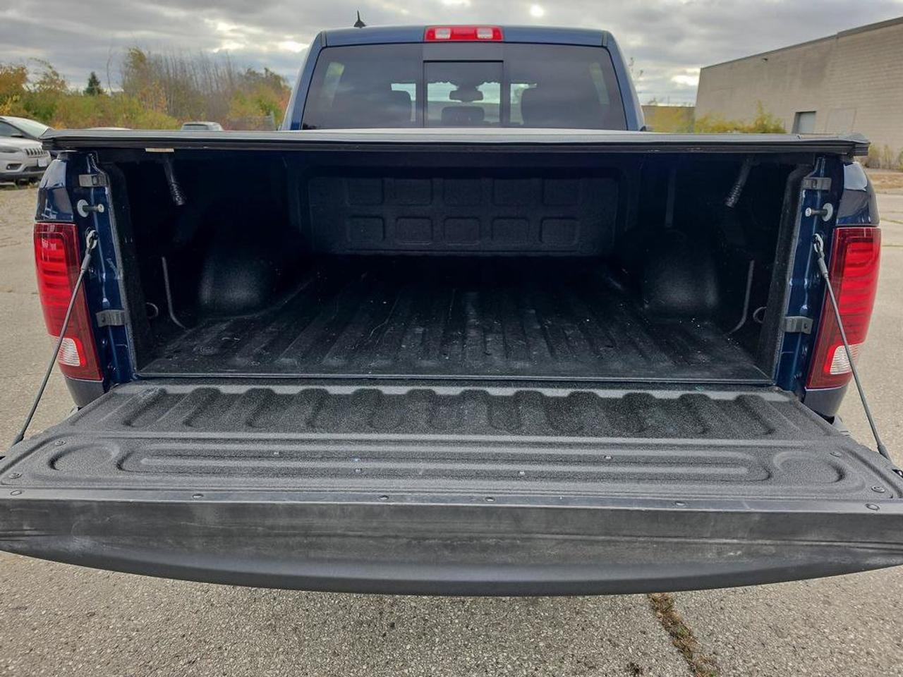 2023 RAM 1500 Classic Warlock | HEMI V8 | One Owner | Clean CarFax Report | Fully Certified | Ontario Vehicle | CarPlay | Photo
