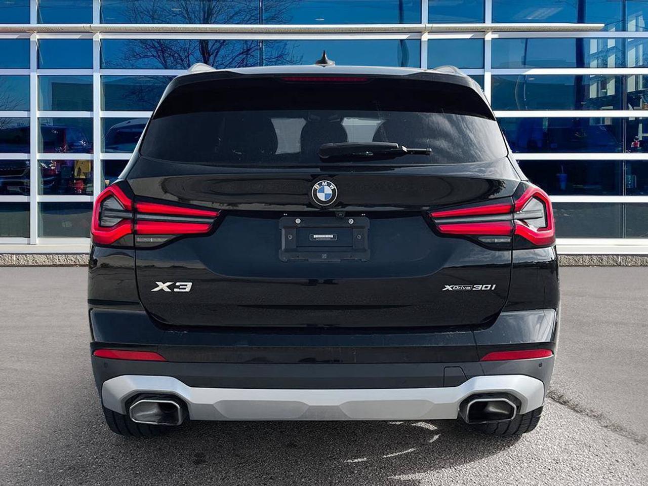 2022 BMW X3 xDrive30i | Clean Carfax Report | Low KMS | Fully Certified | Newer Tires | Great Shape | Photo3