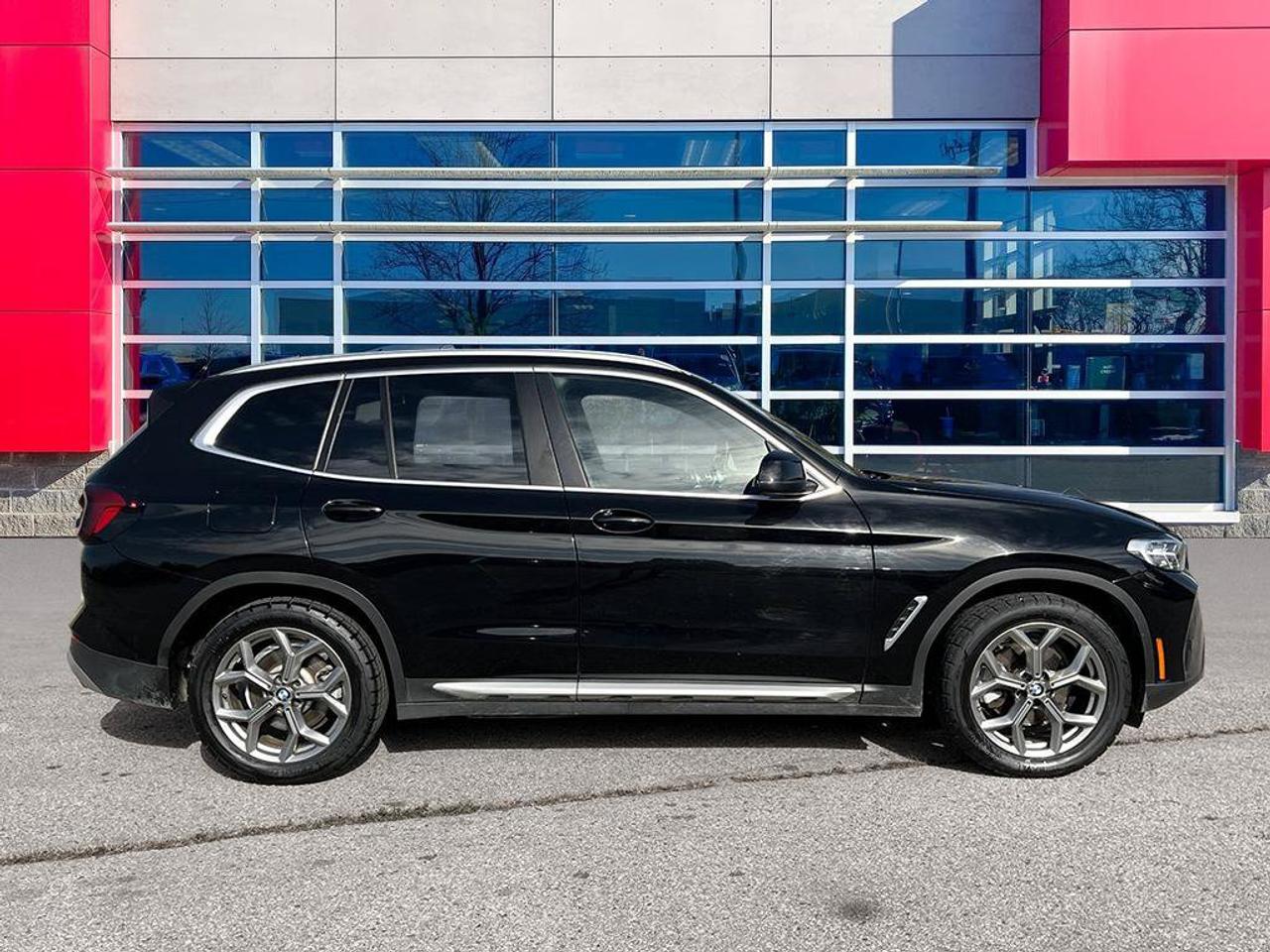 2022 BMW X3 xDrive30i | Clean Carfax Report | Low KMS | Fully Certified | Newer Tires | Great Shape | Photo