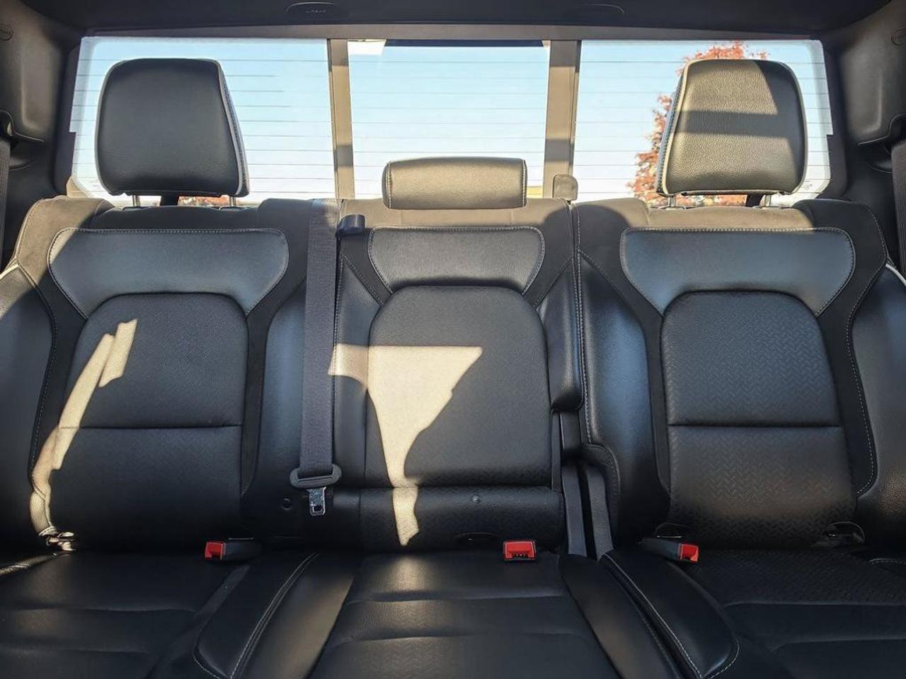 2025 RAM 1500 Laramie | Clean CarFax | Ontario Vehicle | Tech Group | Advanced Safety Group II | Laramie Level 2 | Photo