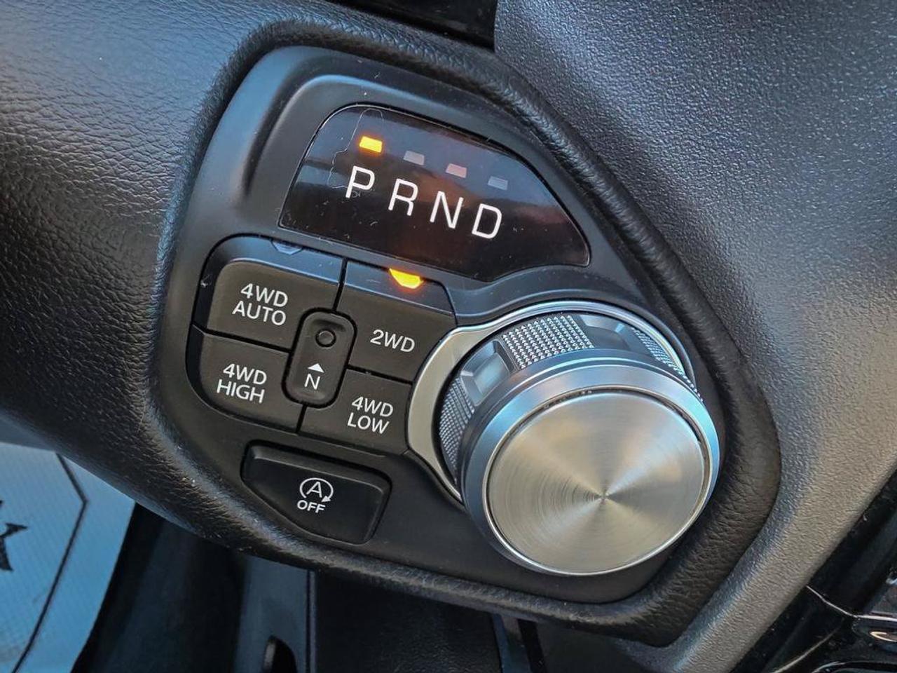 2025 RAM 1500 Laramie | Clean CarFax | Ontario Vehicle | Tech Group | Advanced Safety Group II | Laramie Level 2 | Photo