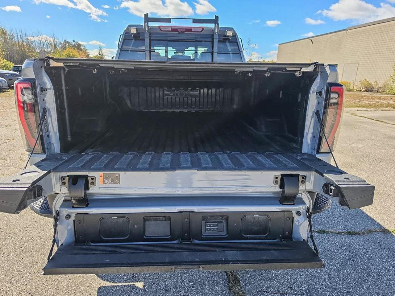 2025 GMC SIERRA 2500HD AT4X | One Owner | Clean CarFax | Dealer Service | Mint Condition | Ontario Vehicle | Great Value | Photo