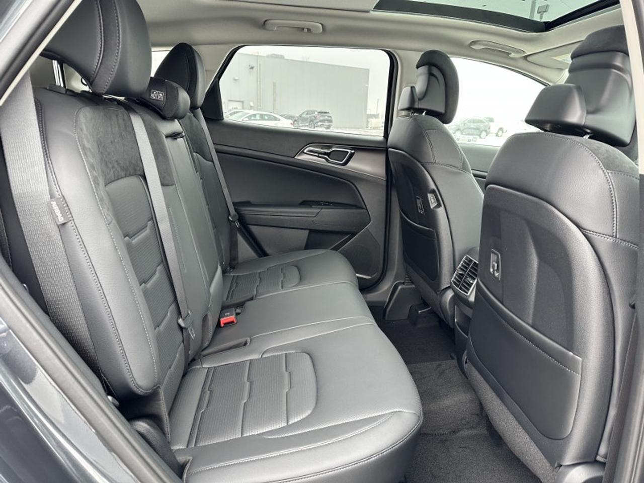 2027 Kia Sportage EX Premium Photo