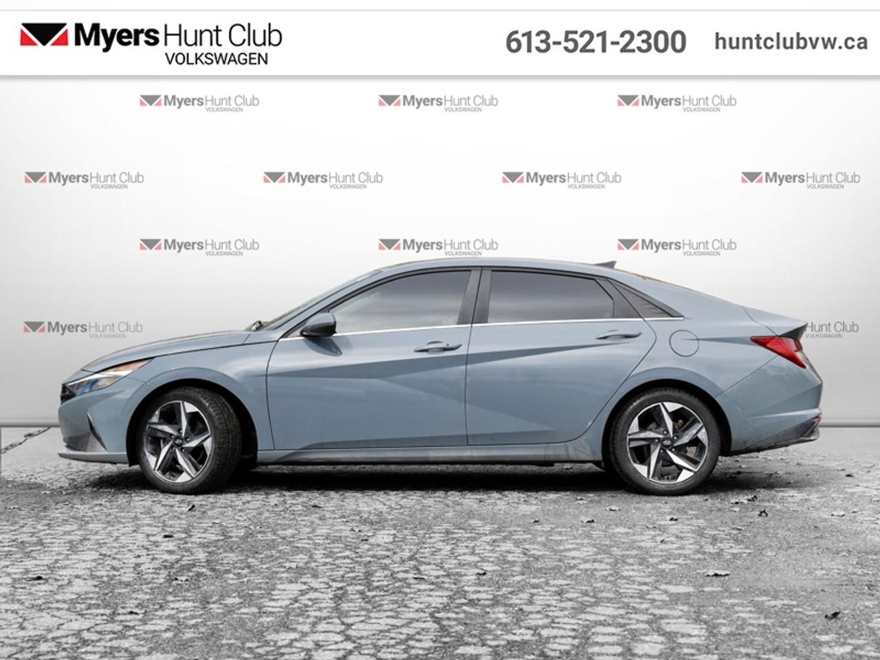 2023 Hyundai Elantra Luxury w/Two-Tone Photo