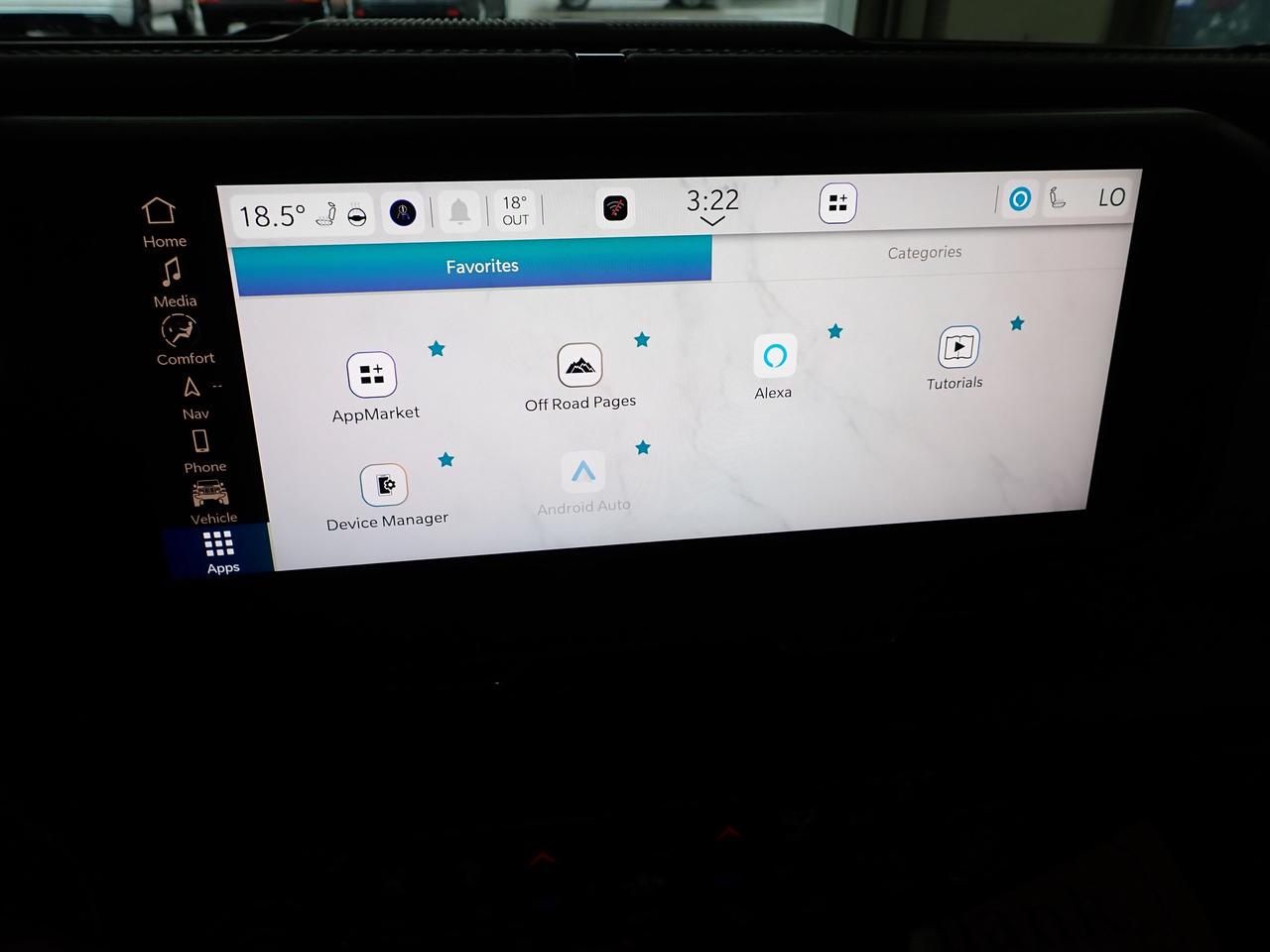 2026 Jeep Wrangler Sahara 4DR 4X4 LEATHER NAVI Photo
